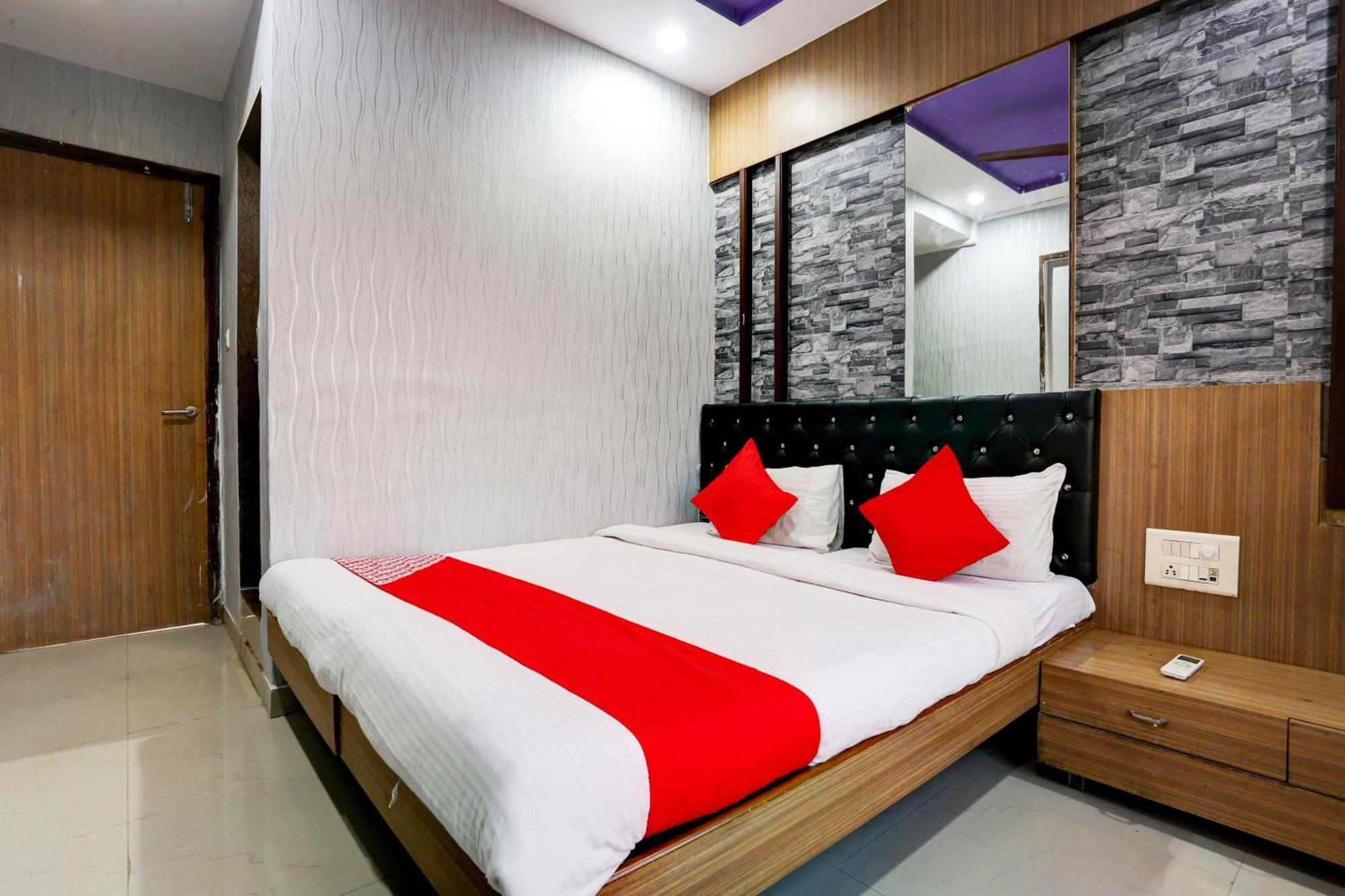 Super Hotel O Yatri Yadgar Navi Mumbai Eksteriør bilde